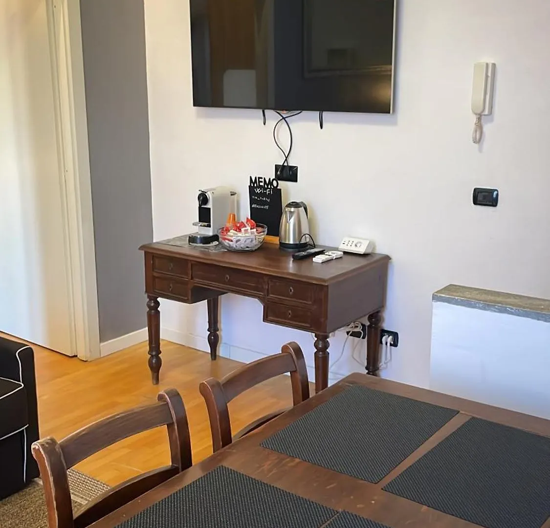 Antica Corte Navigli-Darsena Milaan Appartement